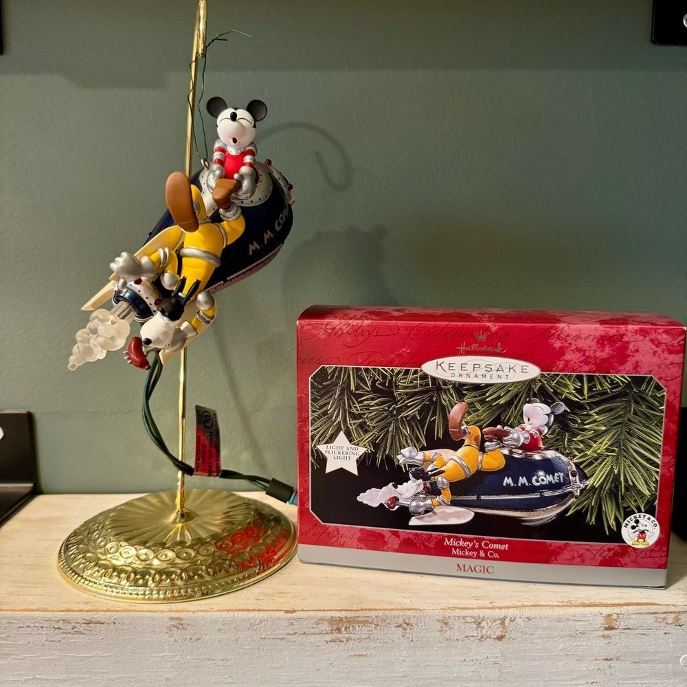 1998 Hallmark Mickey’s Comet Mickey & Co Disney Christmas Keepsake Ornament